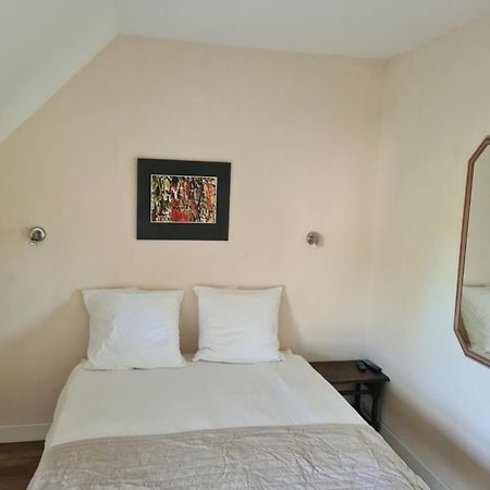 Hotel Saint Julien Aux Bois Екстер'єр фото
