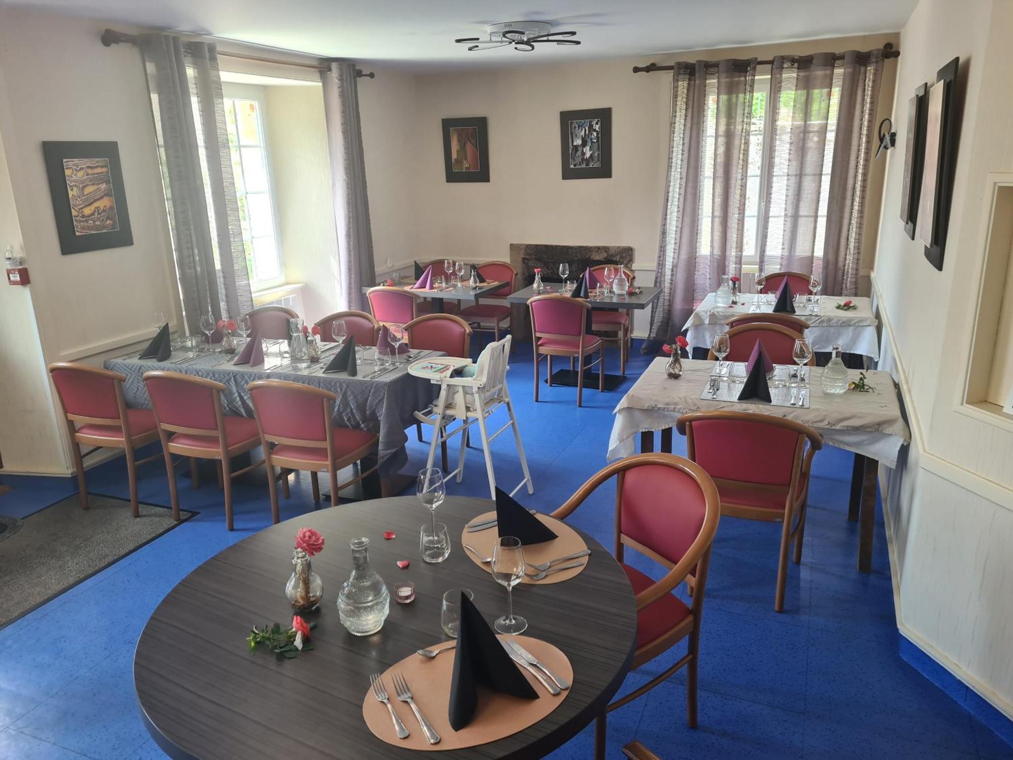 Hotel Saint Julien Aux Bois Екстер'єр фото