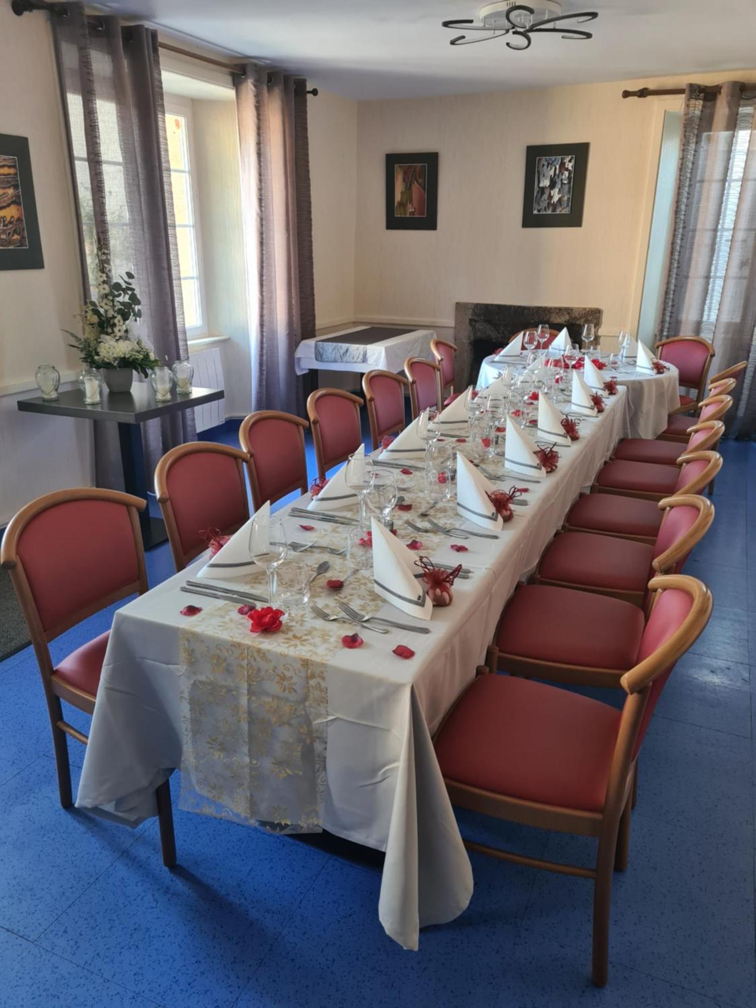 Hotel Saint Julien Aux Bois Екстер'єр фото