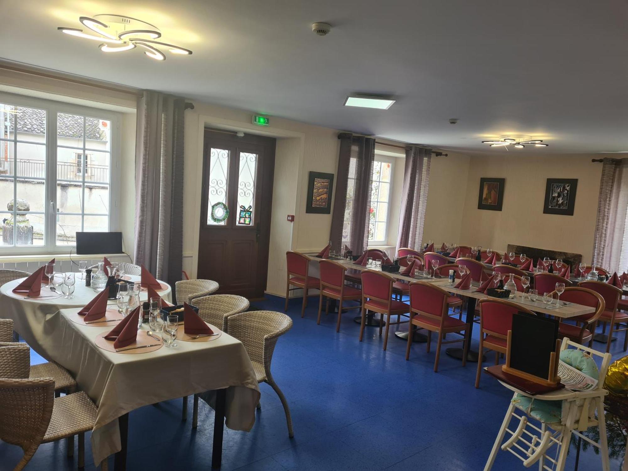 Hotel Saint Julien Aux Bois Екстер'єр фото