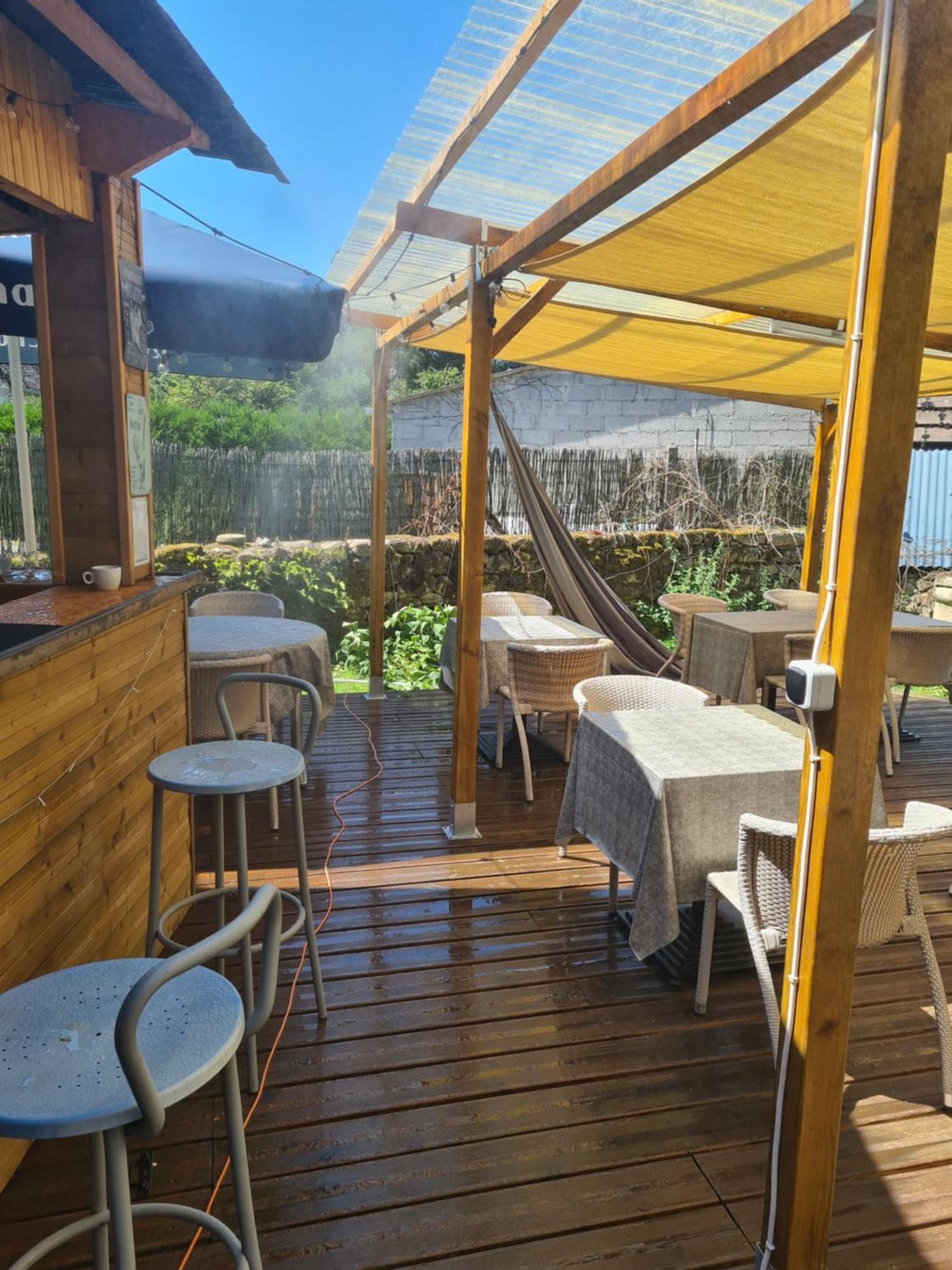 Hotel Saint Julien Aux Bois Екстер'єр фото
